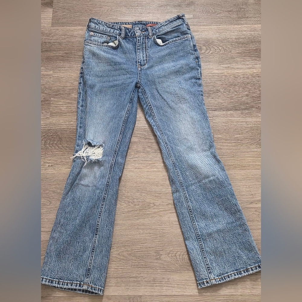 Pilcro Jeans Women's 27 Medium Wash Distressed Denim Slim Straight Leg Jeans - Picture 1 of 10